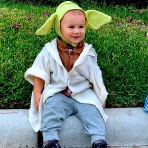Official Star Wars Baby Yoda Halloween Costume